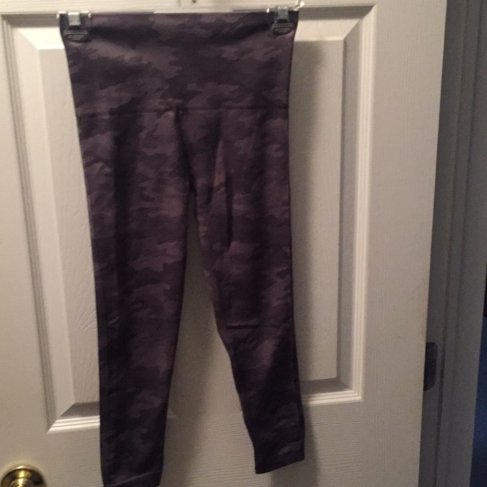 SPANX crop camo leggings